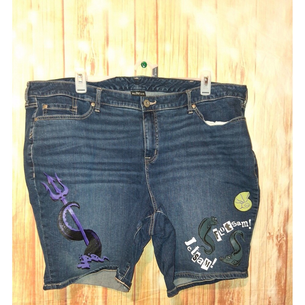 Torrid Disney Villains Medium Denim Ursula Shorts Sz 26